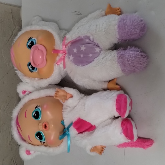 Set of 2 Cry Baby Dolls - Picture 1 of 8